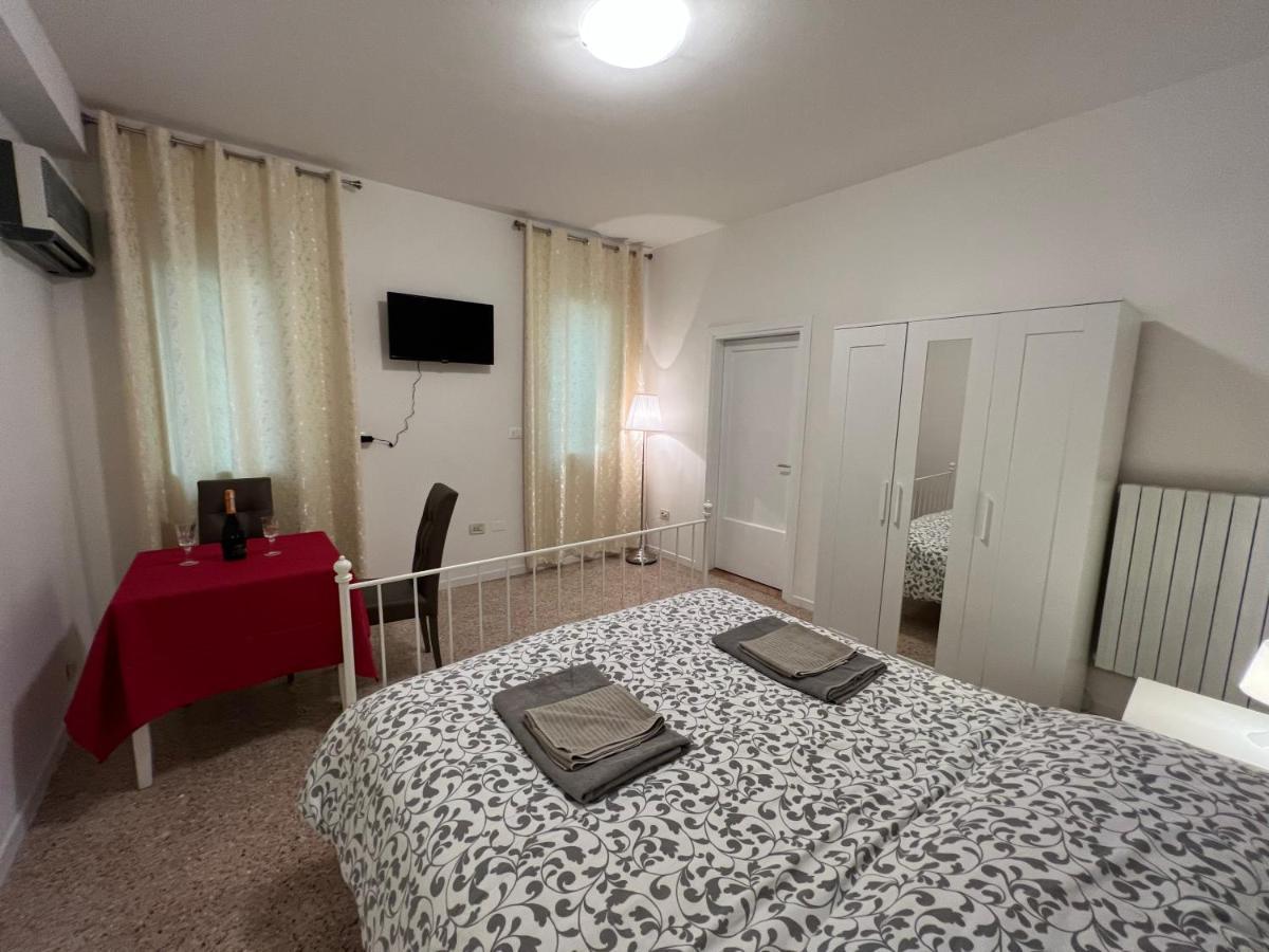 Casa Roma Rooms& Apartmens بادوفا المظهر الخارجي الصورة