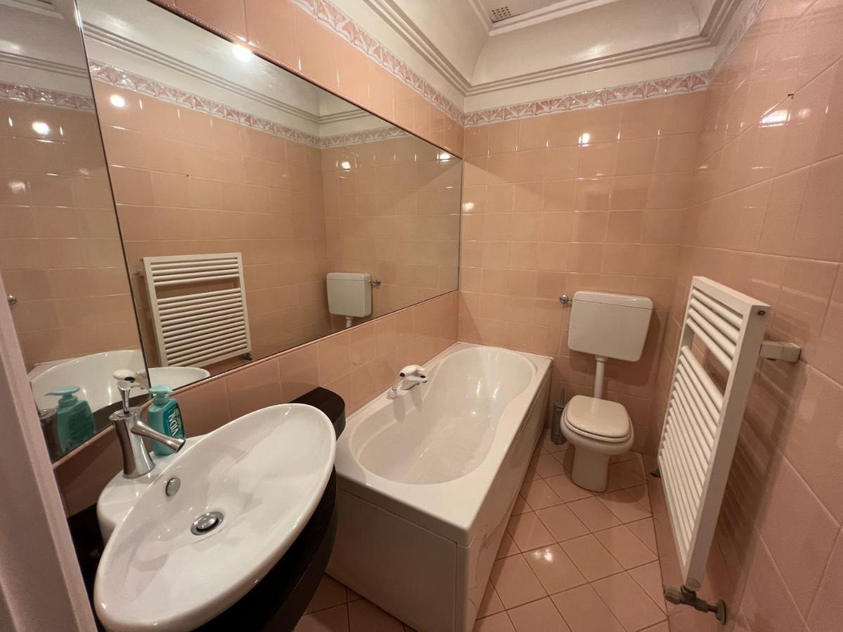 Casa Roma Rooms& Apartmens بادوفا المظهر الخارجي الصورة