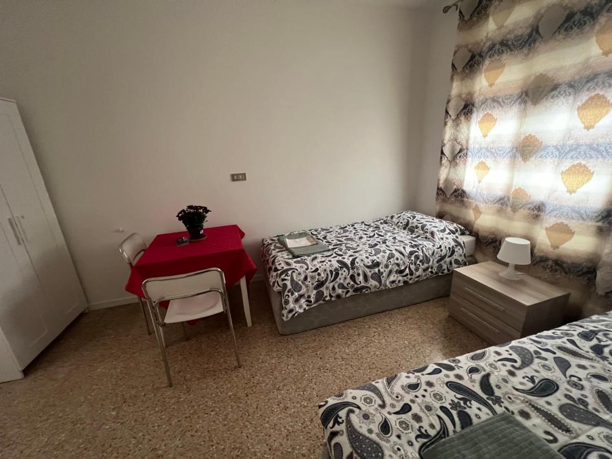 Casa Roma Rooms& Apartmens بادوفا المظهر الخارجي الصورة