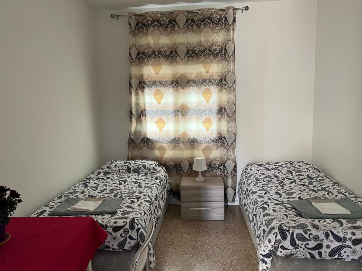 Casa Roma Rooms& Apartmens بادوفا المظهر الخارجي الصورة